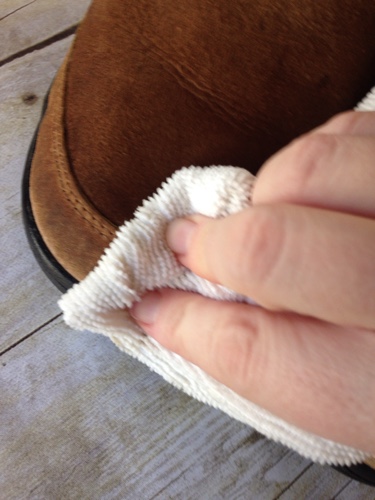 can i dry clean my uggs