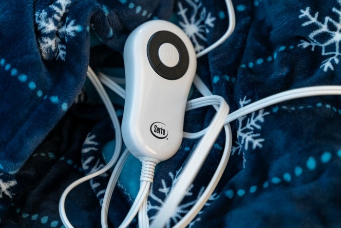 wash an electric blanket