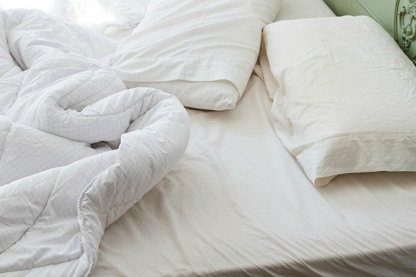 how to remove sweat stains from sheets